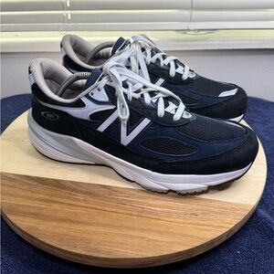 New Balance 990 v6 (Mens 9)